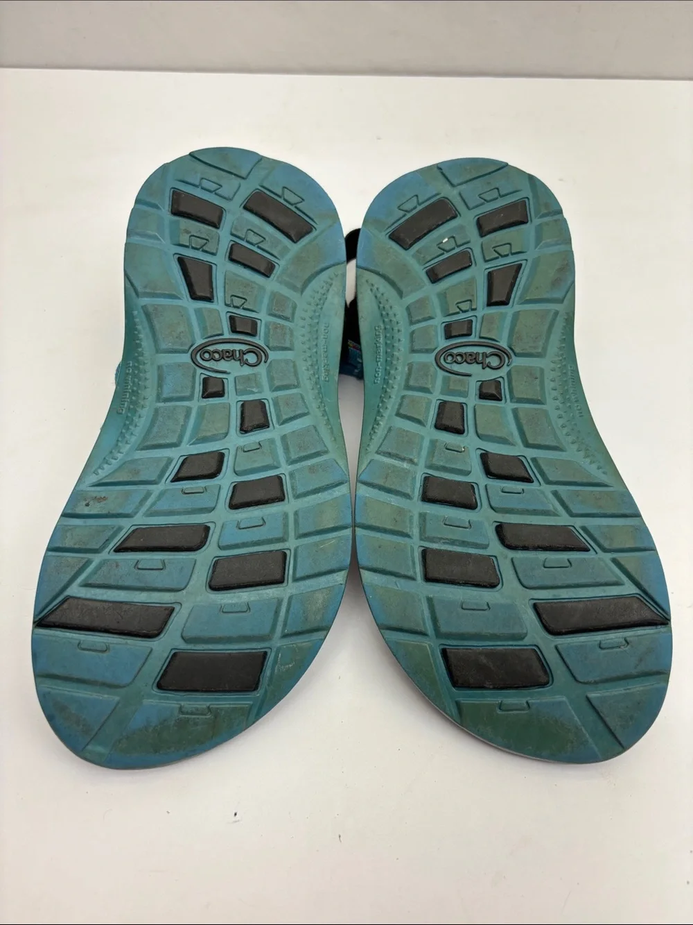 Chaco sandals for big girl SZ 4, box 52